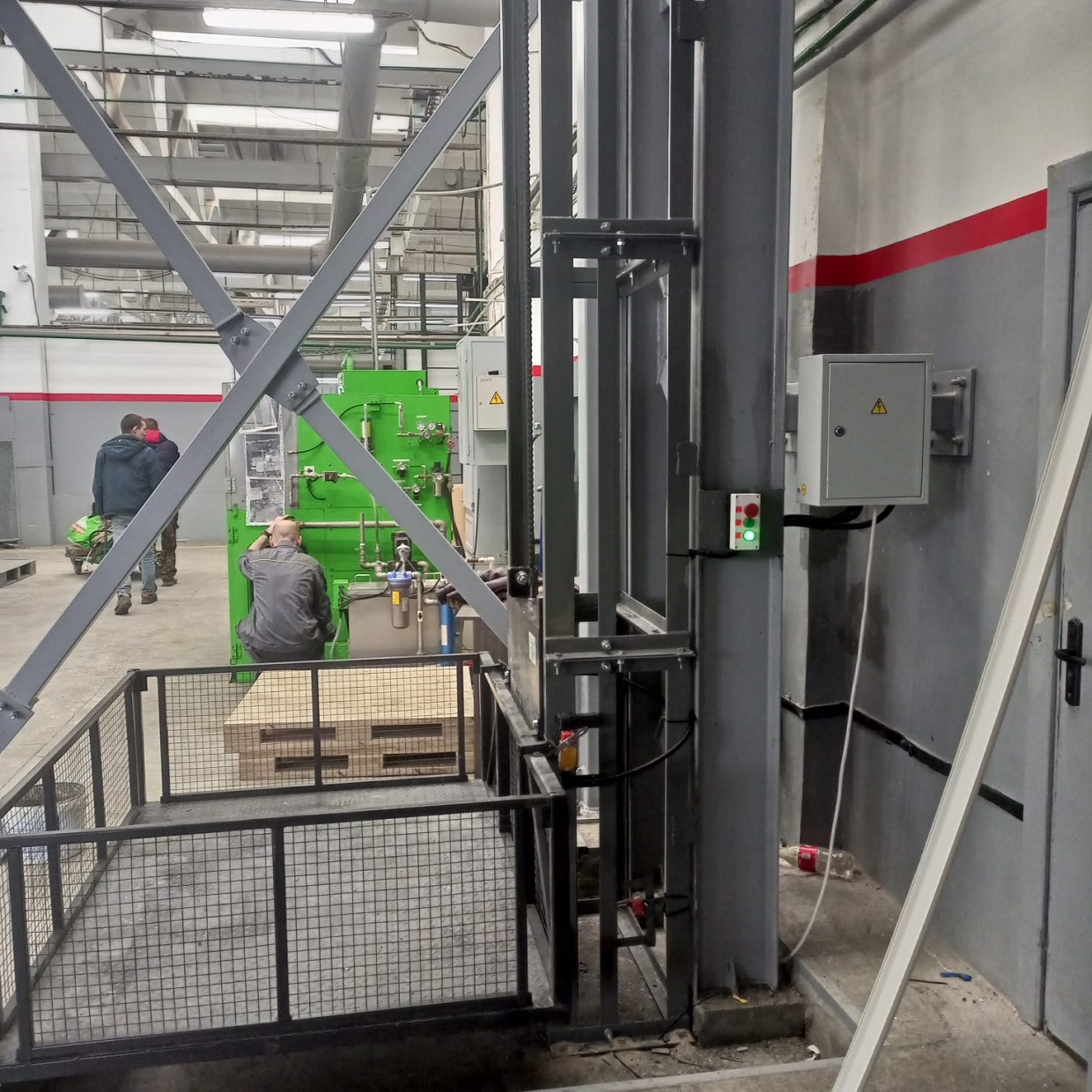 Мачтовый цепной подъемник, 500 кг в Московской области