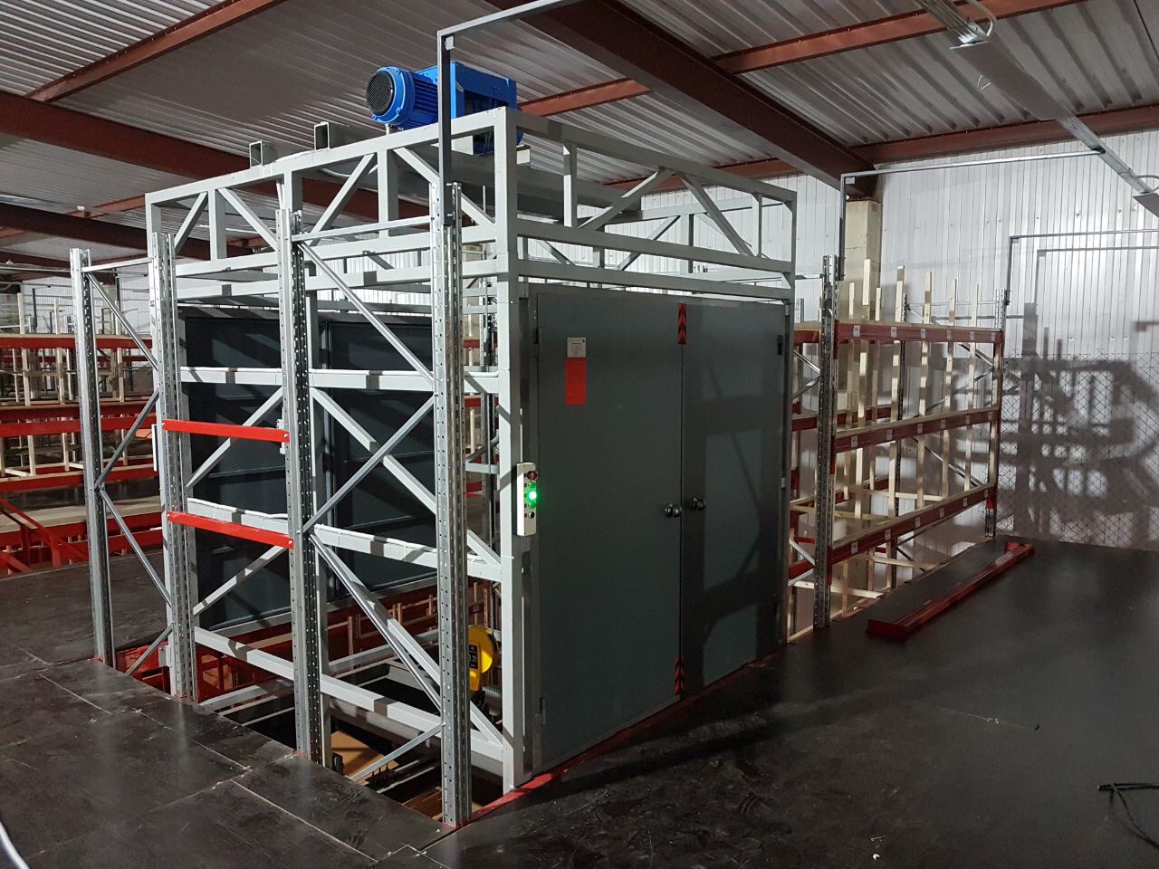 Подъемник в металлокаркасной шахте, 1500 кг, Ростов-на-Дону