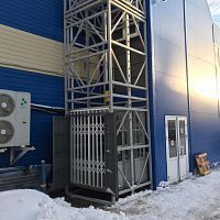 Подъемник грузовой в металлокаркасной шахте, 1000 кг, Саранск